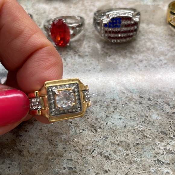 New with gift bag#* Fashion Rings
for Men and Women Pick a ring! - Picture 10 of 10